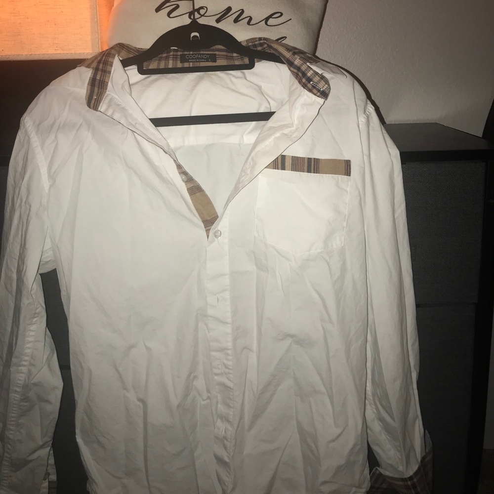 Men’s button down - Picture 2 of 3